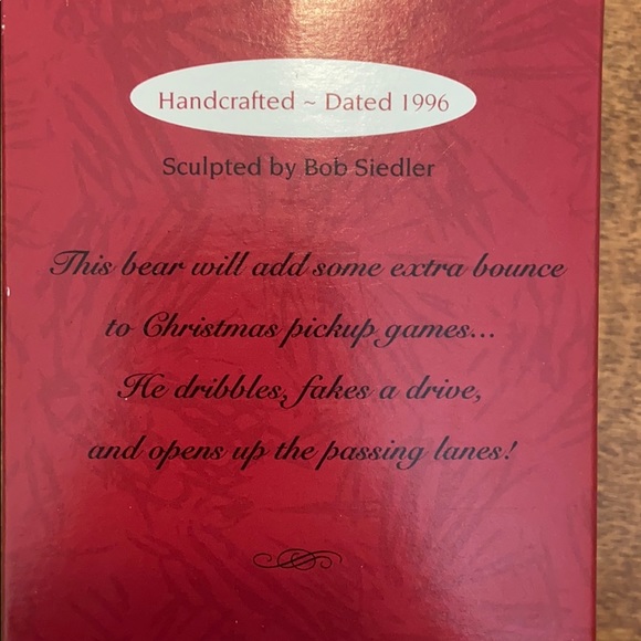 NIB Hallmark “Bounce Pass” ornament. - Picture 5 of 5